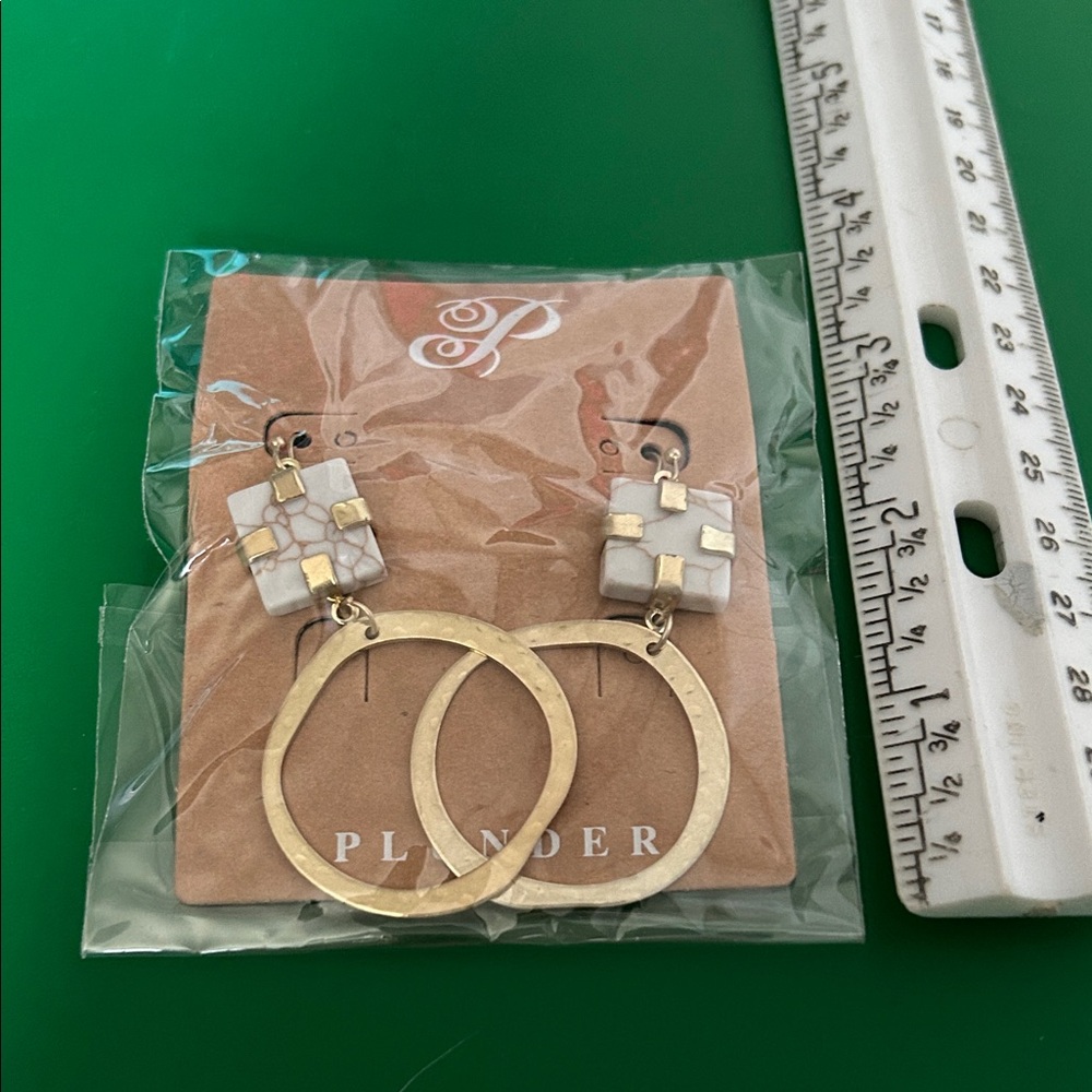 Plunder Gold and Cream Mosaic Earrings